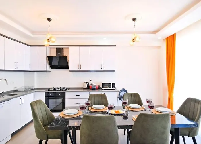 Villa Simge 3+1 Oeluedeniz *