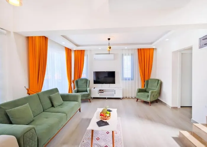 Villa Simge 3+1 Oeluedeniz *