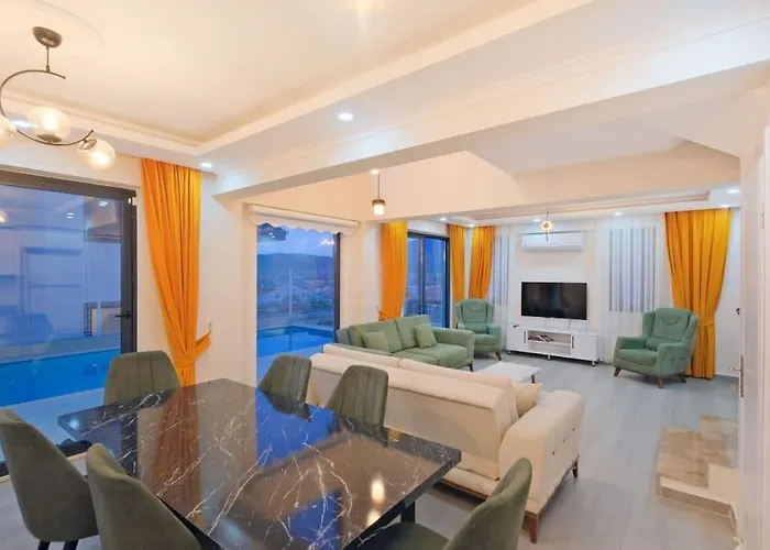 Simge 3+1 Oeluedeniz Villa